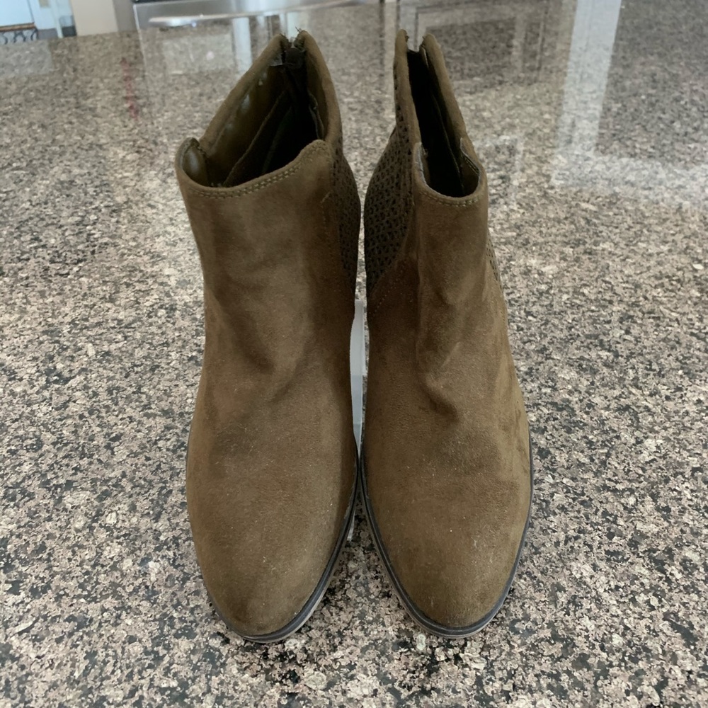 Size 8.5 Bamboo olive bootie.  Like new.